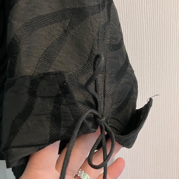 Debra deRoo Casual Suit - Picture 6 of 10